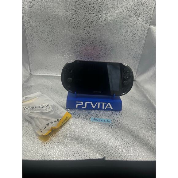 ps vita 2000 w/charger black/pink - Picture 1 of 7